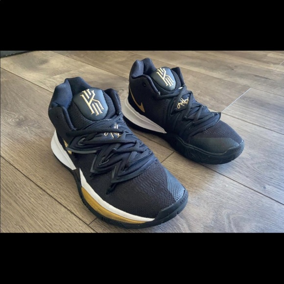 kyrie 5 size 5.5